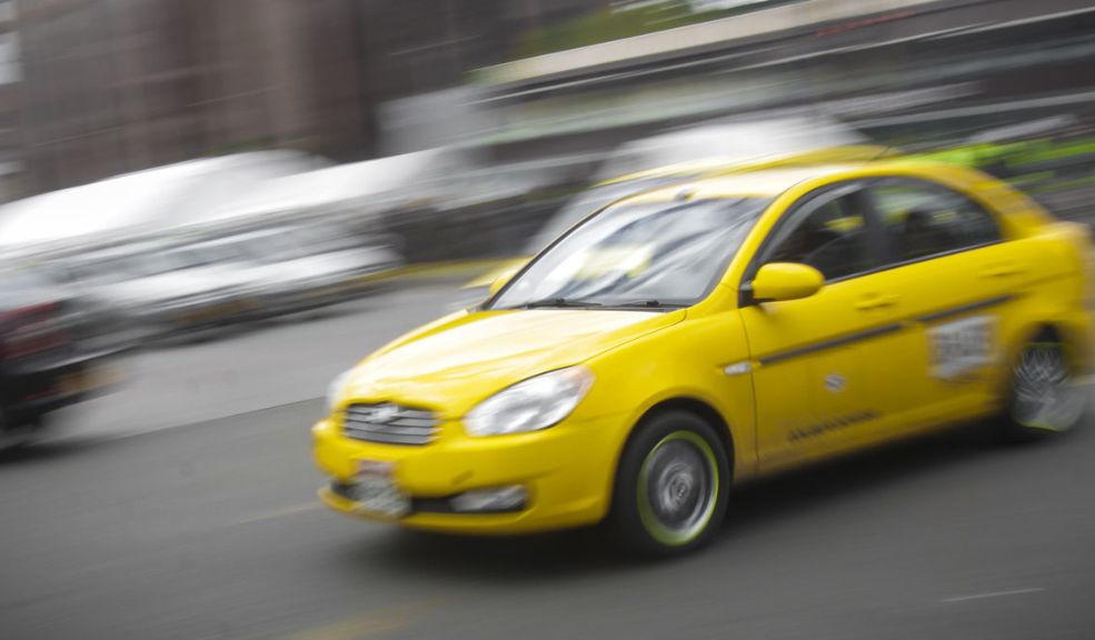 Vea la costosa multa que pagarían taxistas por negarse a prestar sus servicios